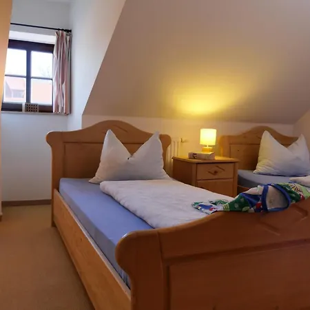 G Mauke Apartment